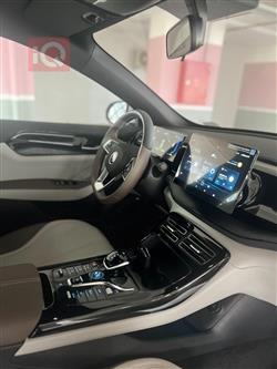 بي واي دي Qin Plus